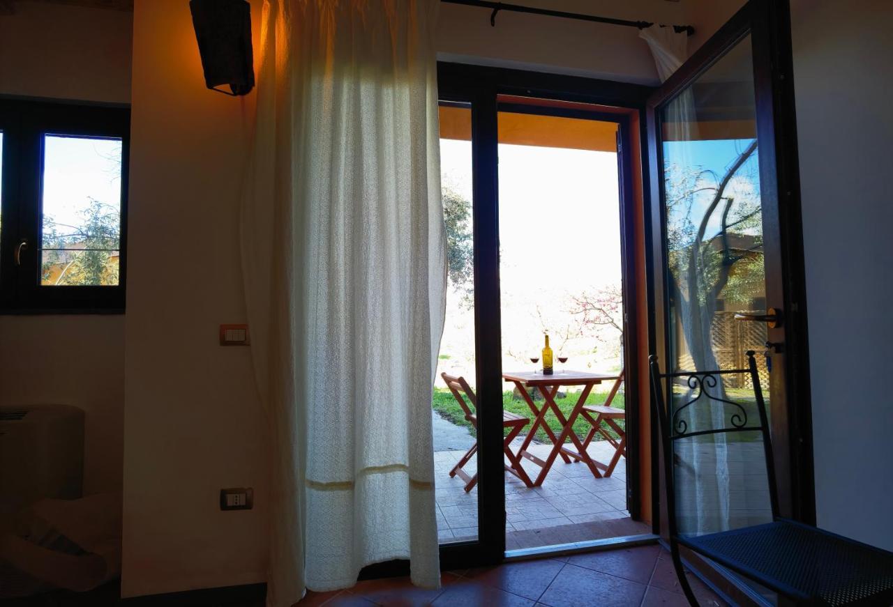 La Corte Degli Ulivi - Albergo Rurale Tresnuraghes Luaran gambar