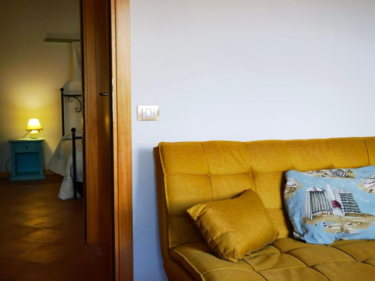 La Corte Degli Ulivi - Albergo Rurale Tresnuraghes Luaran gambar