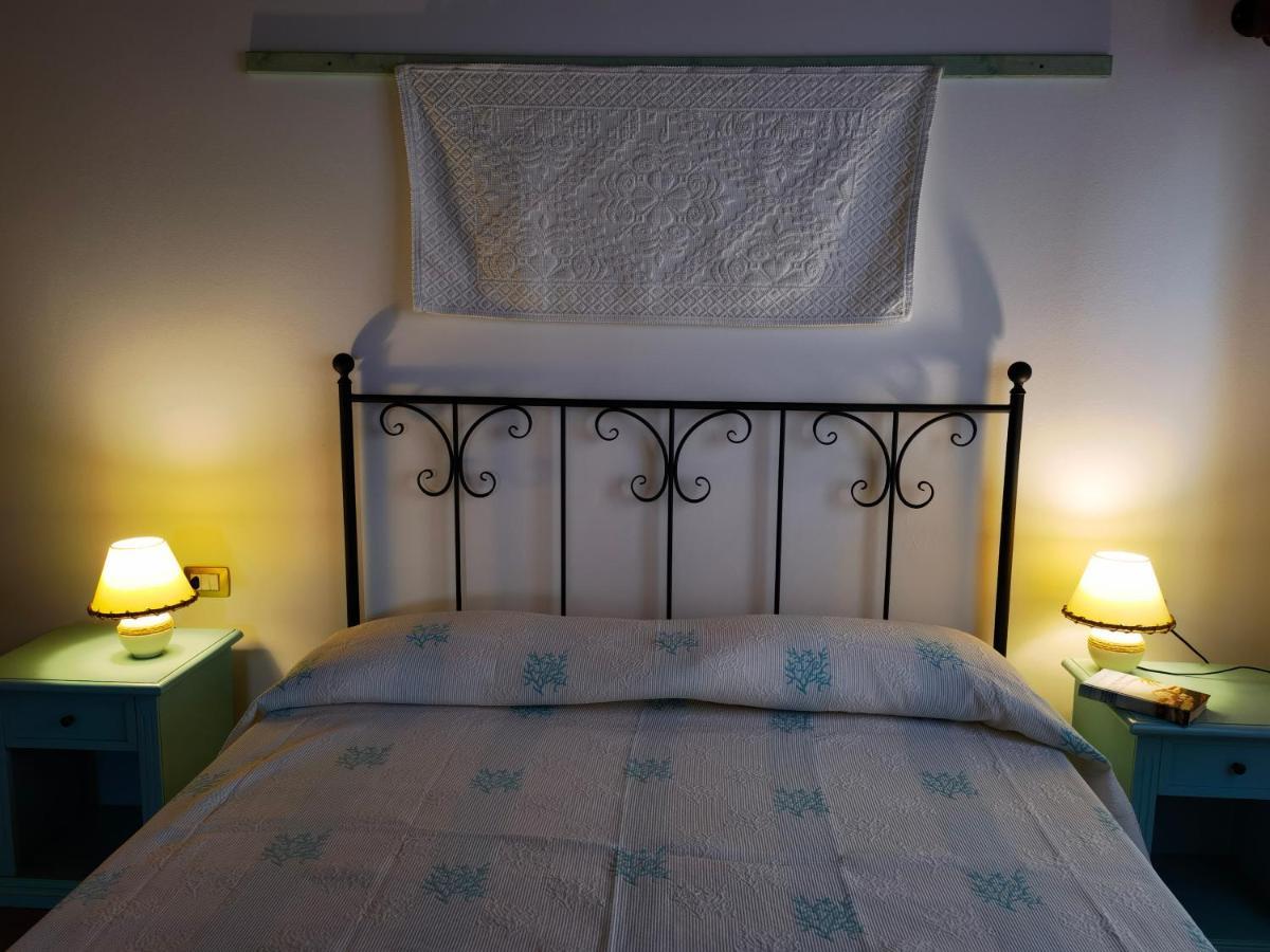 La Corte Degli Ulivi - Albergo Rurale Tresnuraghes Luaran gambar