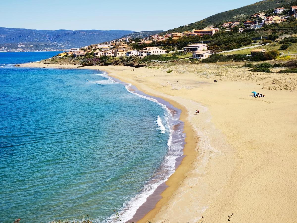 La Corte Degli Ulivi - Albergo Rurale Tresnuraghes Luaran gambar